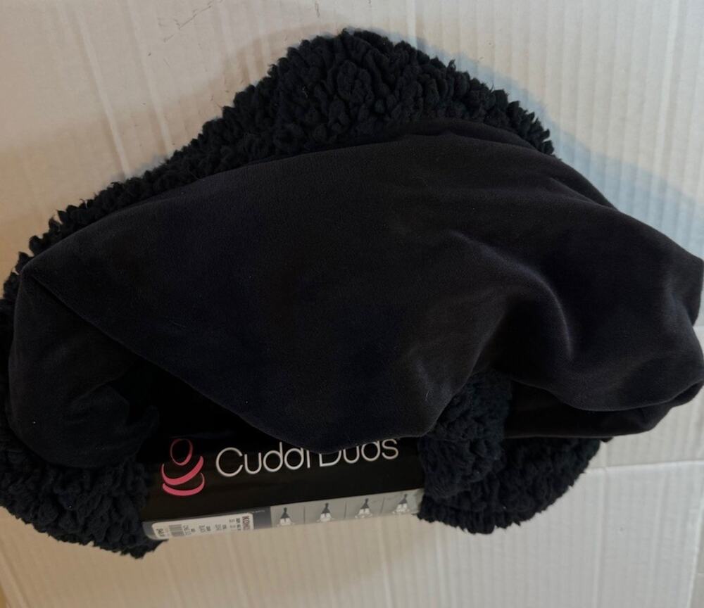 New Cuddl Duds Infinity Neck Scarf Plush Black Knit Soft Winter Layer One Size